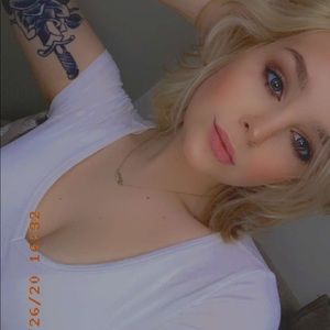 Meet your Posher, Averie